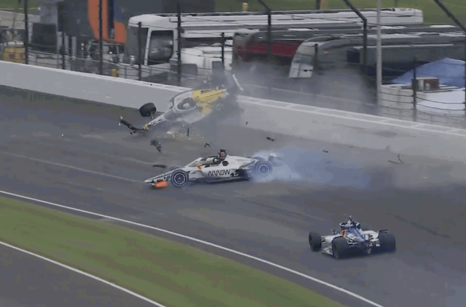 Rossi had a huge crash in Monday practice at the Indy 500