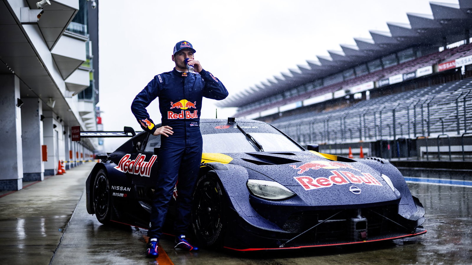 Verstappen tries a Super GT car in Fuji