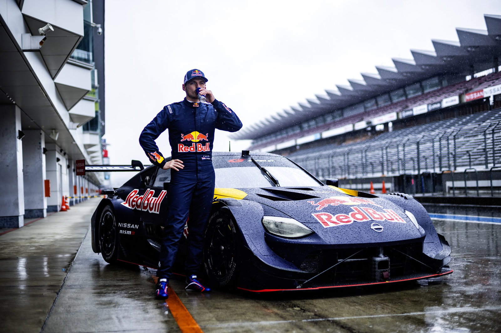 Verstappen tries a Super GT car in Fuji