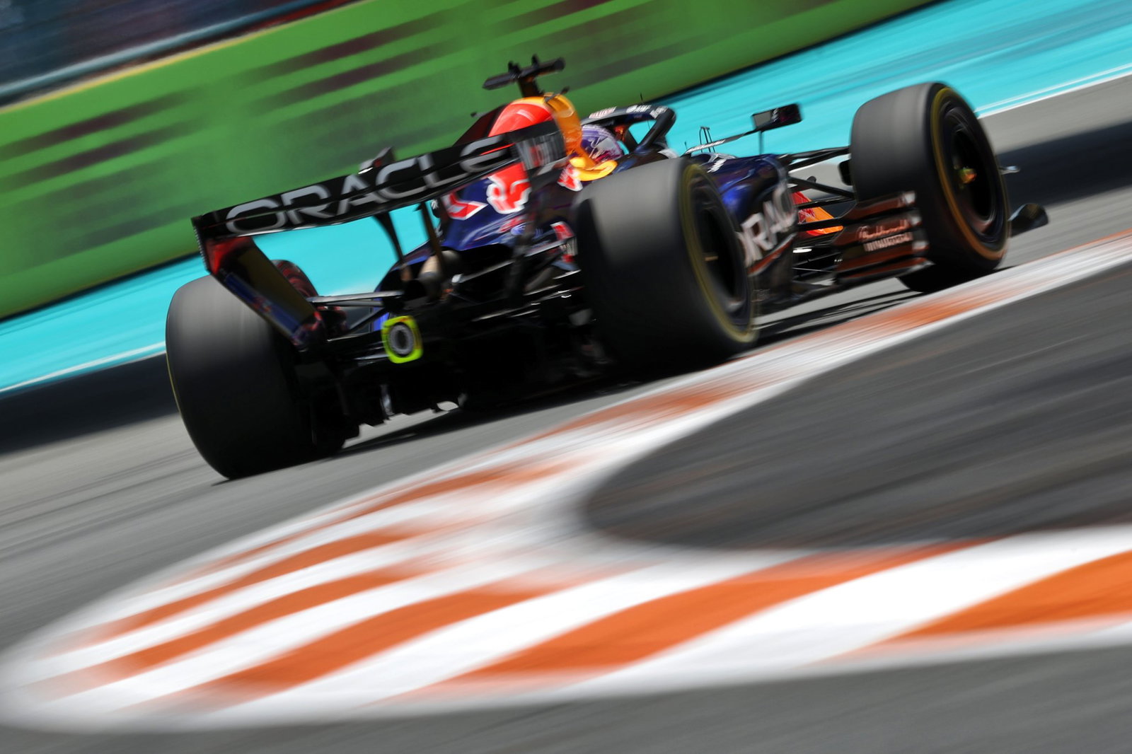 Red Bull's rear wing caused a stir in Miami 