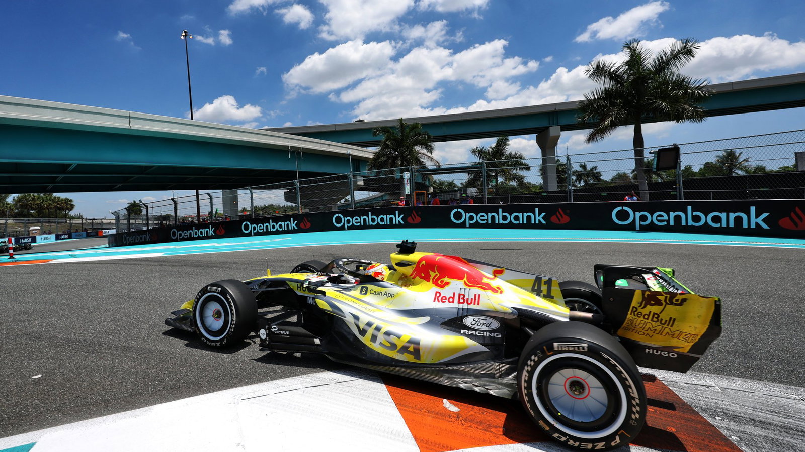 Sunday's Miami GP is at risk of being affected by thunderstorms