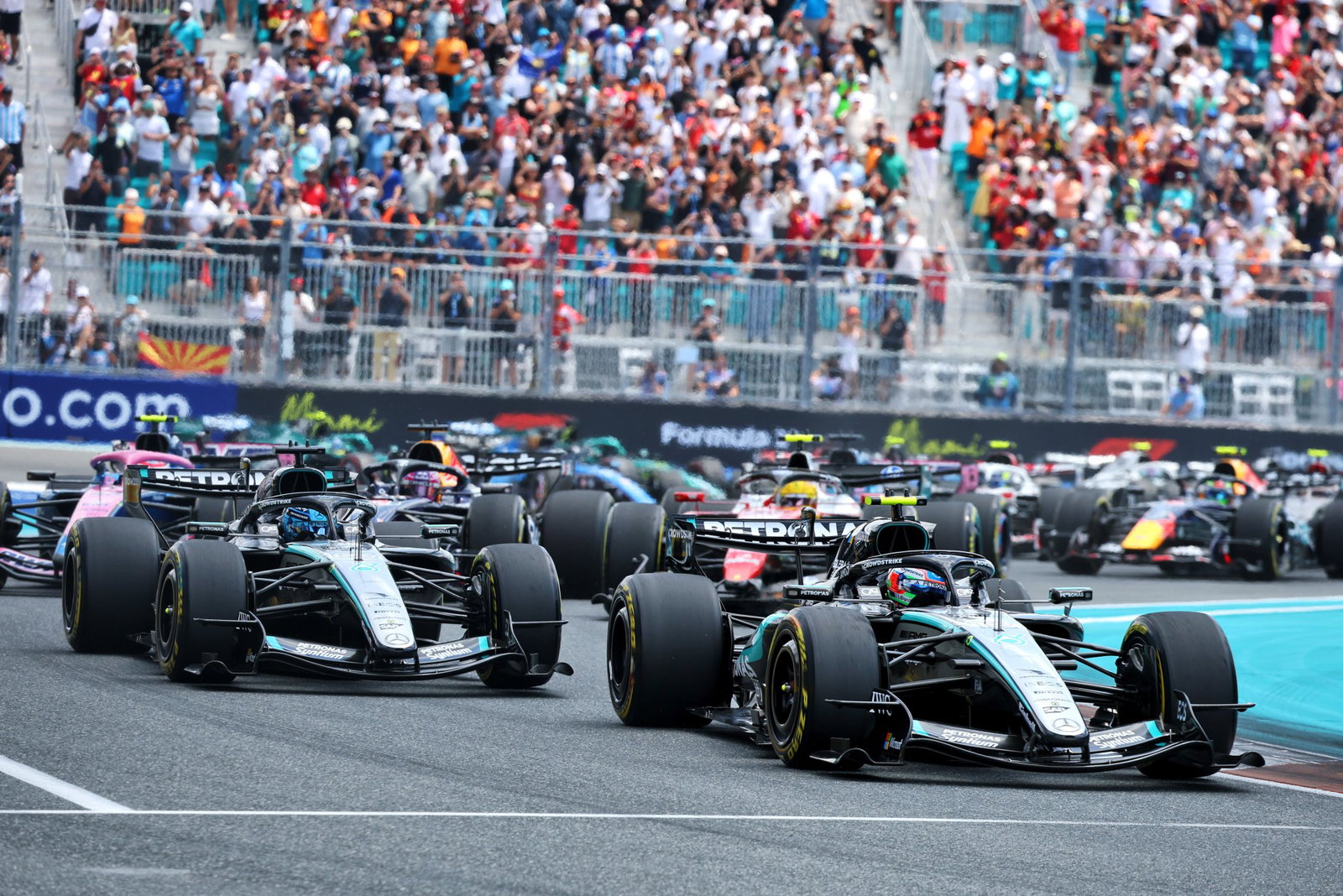 The start of the F1 Miami Grand Prix