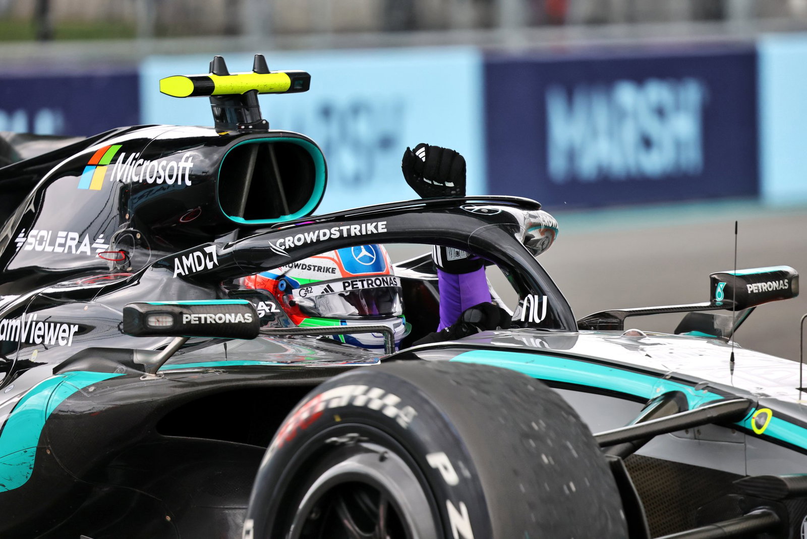 Antonelli celebrates making F1 history 