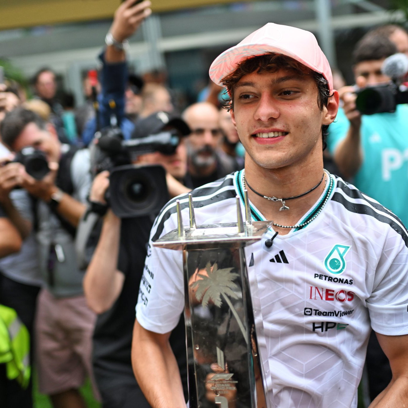 Antonelli become the first F1 driver to convert his first three poles into wins