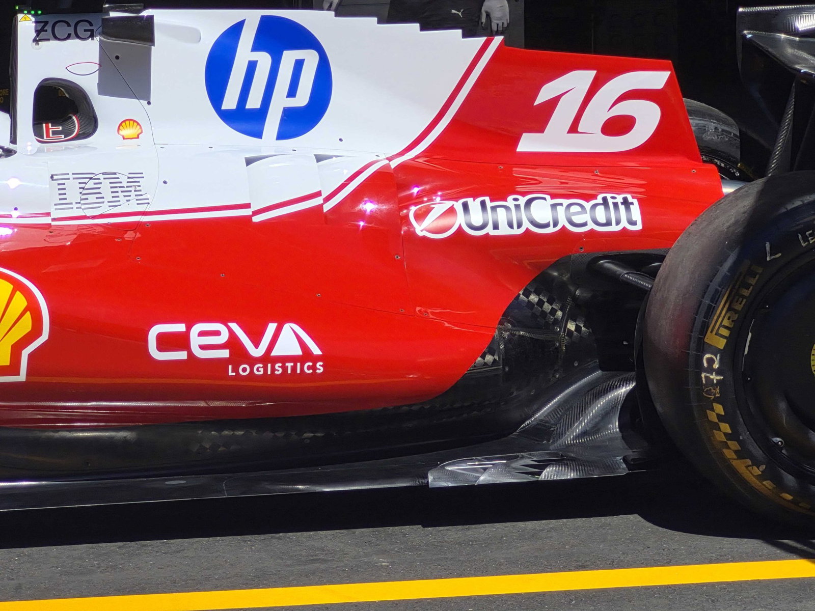 Revised floor details of the SF-26 (image: Adam Cooper)