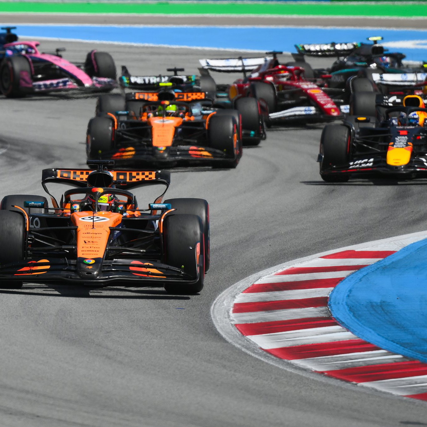 Piastri leads the field at the start of the 2025 Spanish Grand Prix
