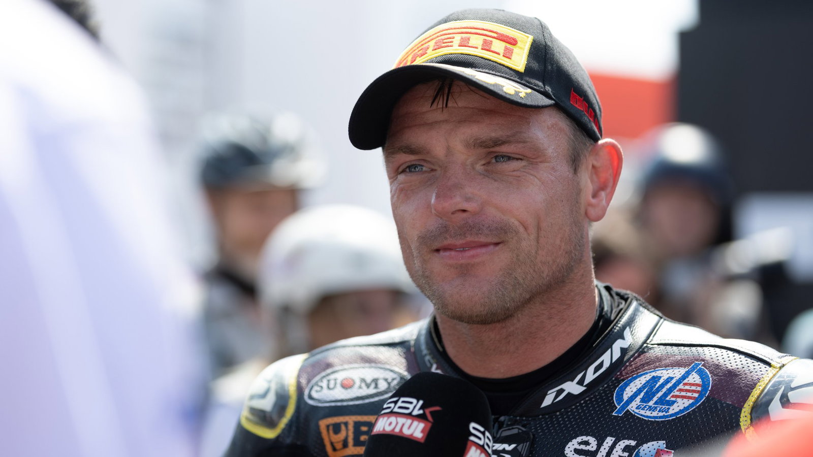 Sam Lowes, 2026 Aragon WorldSBK, parc ferme. Credit: Gold and Goose.