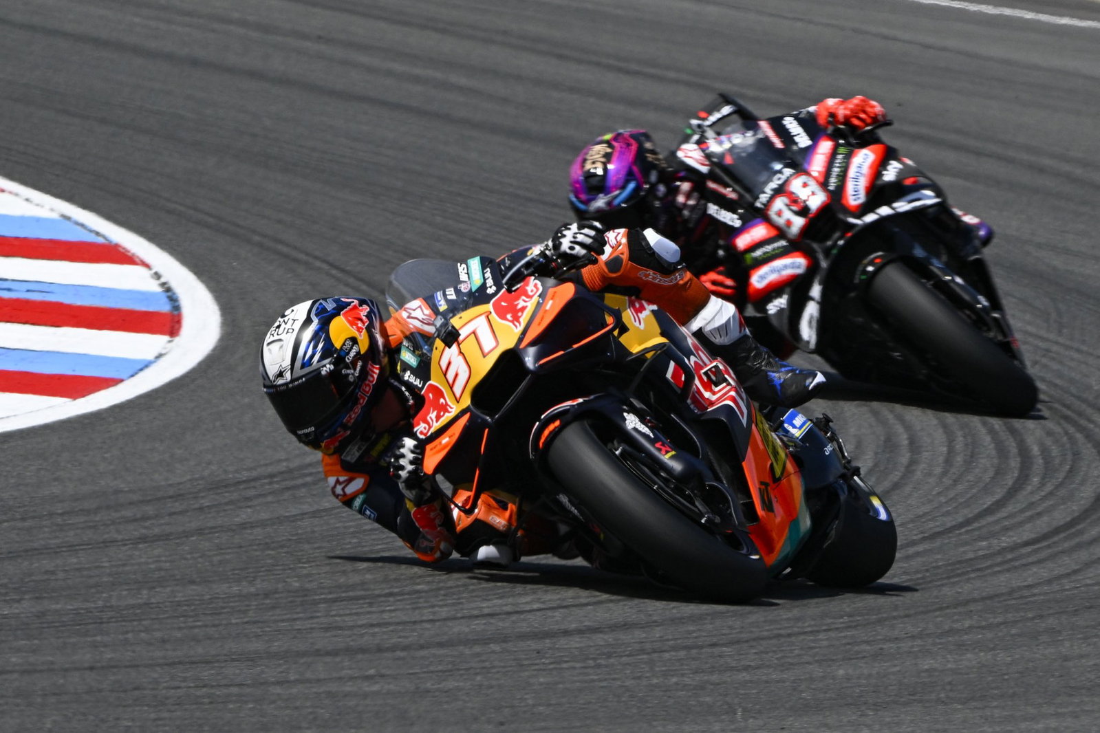Pedro Acosta leads Jorge Martin, 2026 MotoGP Czech Grand Prix, Sprint. Credit: Gold and Goose.