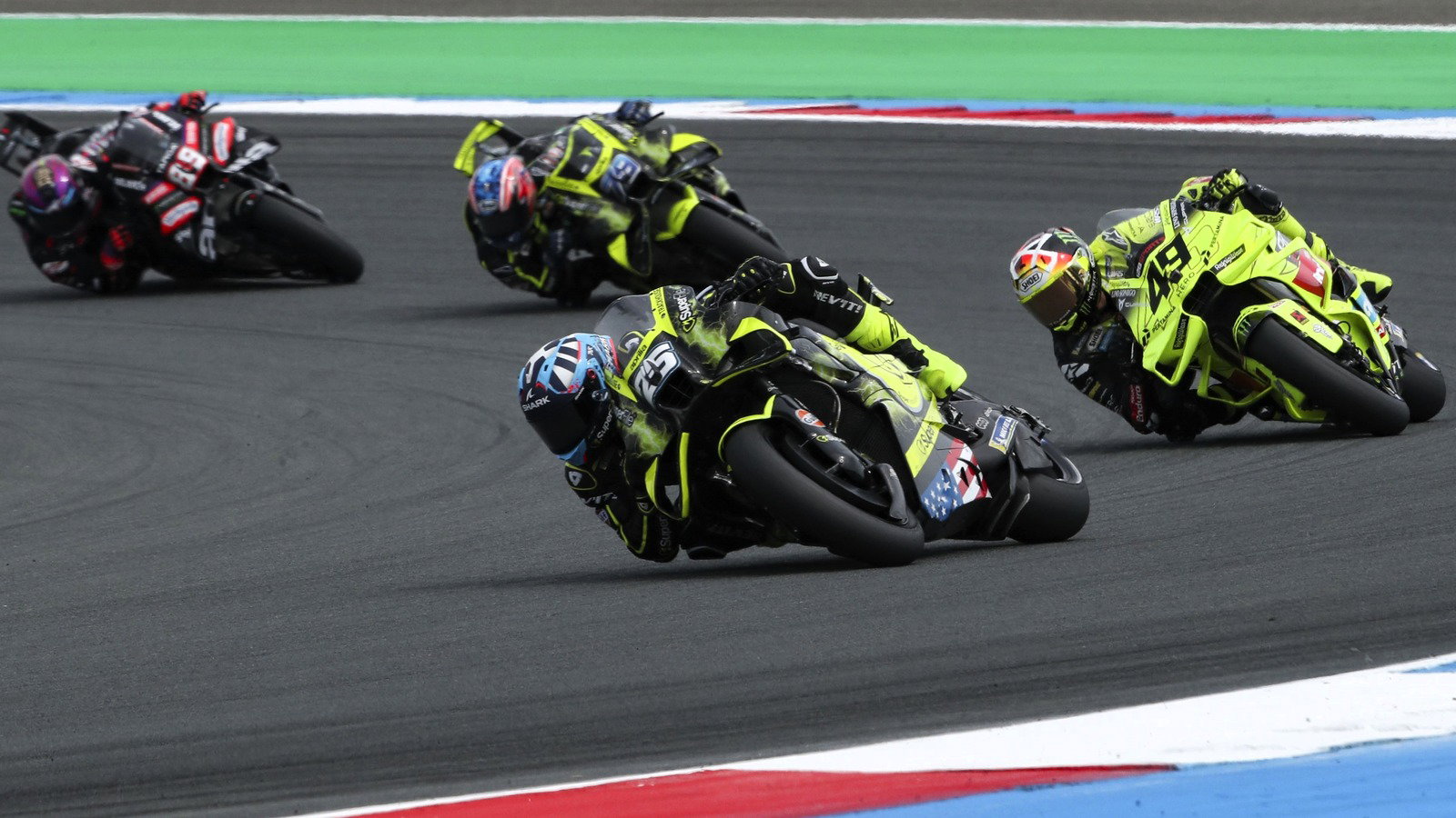 Fabio di Giannantonio vs Aprilias in 2026 Assen MotoGP Sprint.