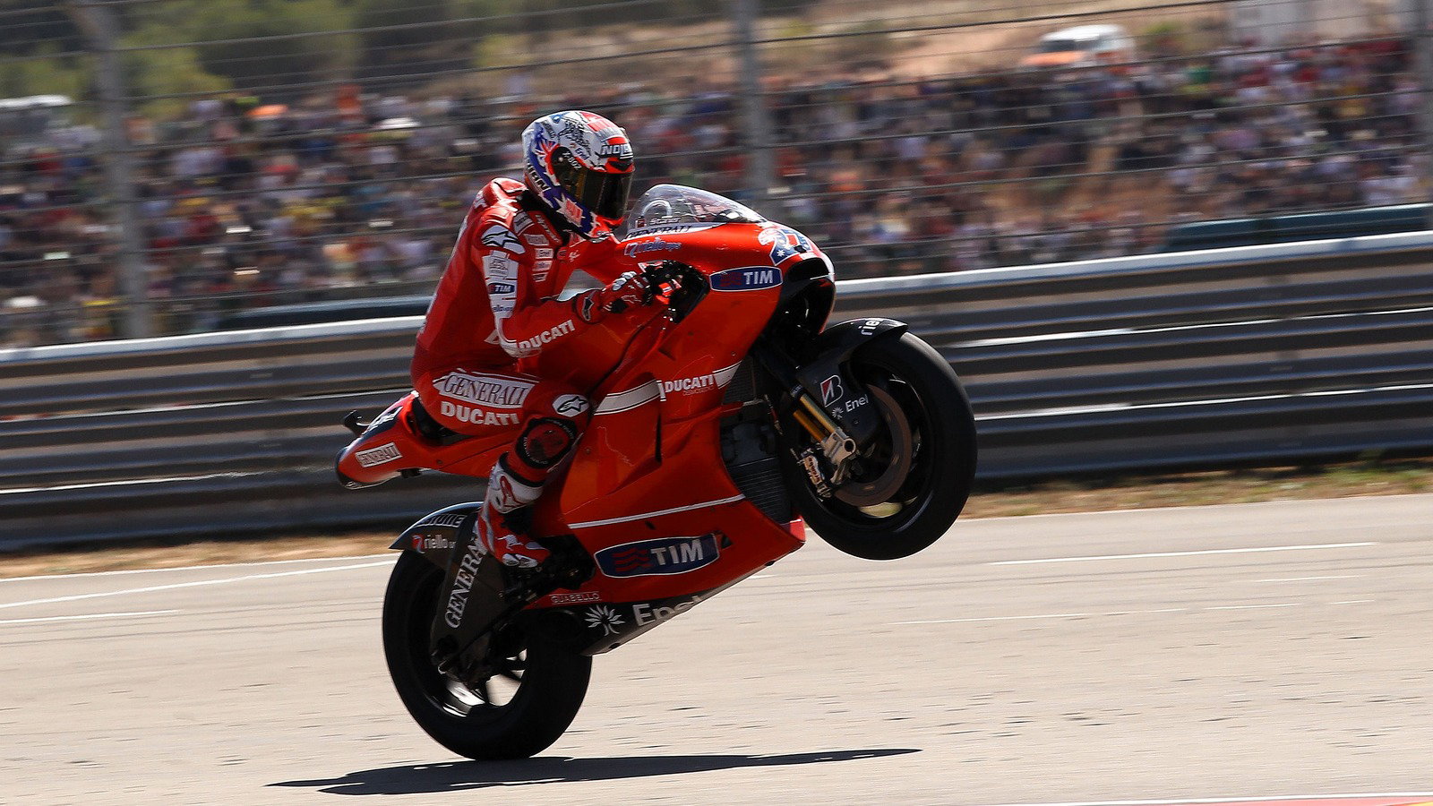 Casey Stoner wins 2010 Aragon MotoGP.