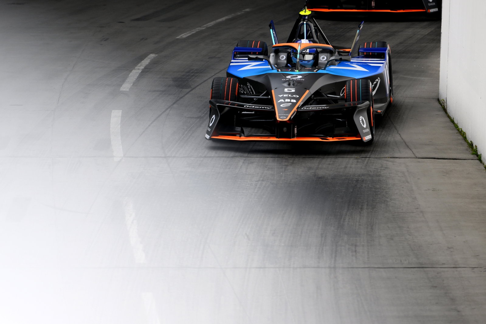 Taylor Barnard, McLaren Formula E tim