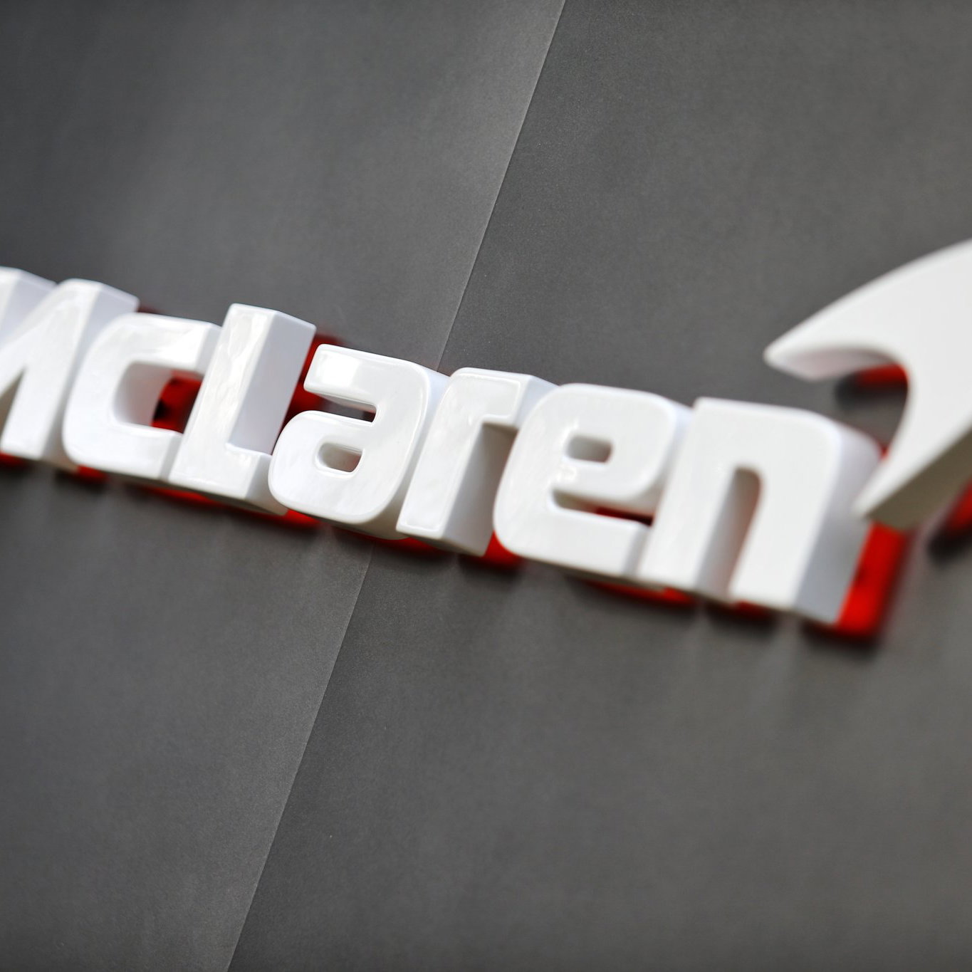McLaren logo