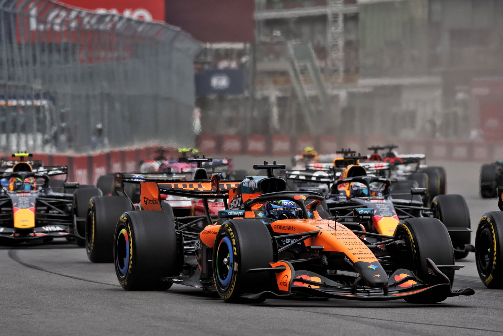 Norris leads at the start of the 2026 Canadian Grand Prix