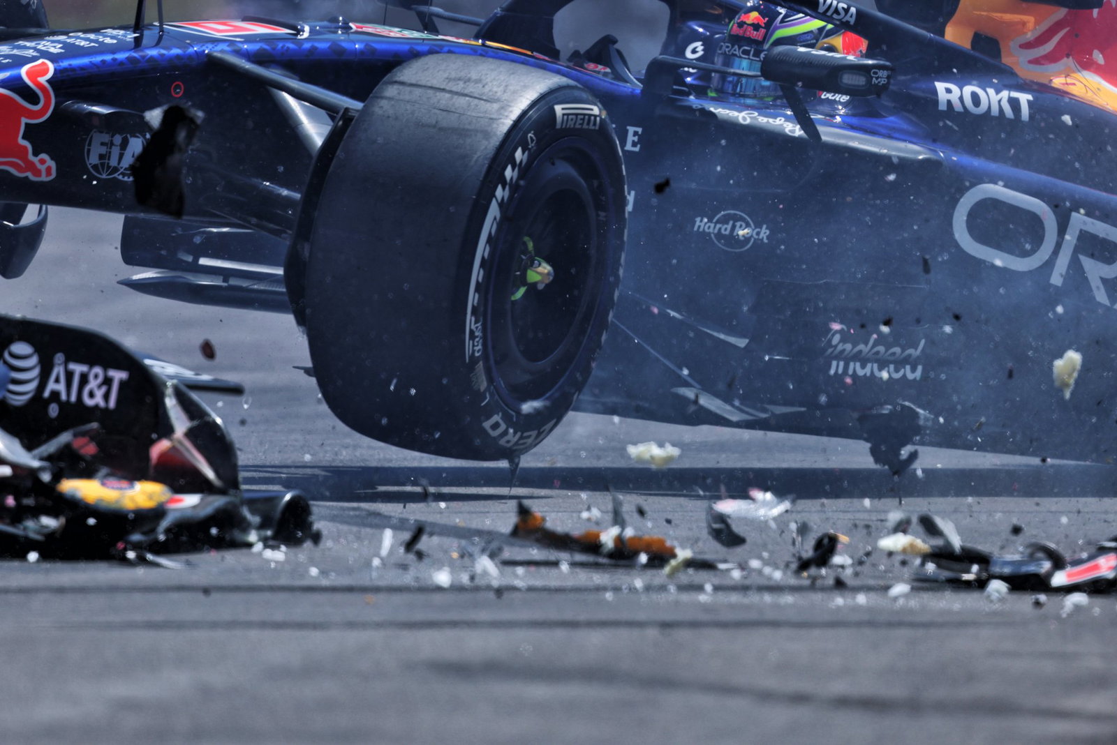 Hadjar crashes in Monaco 