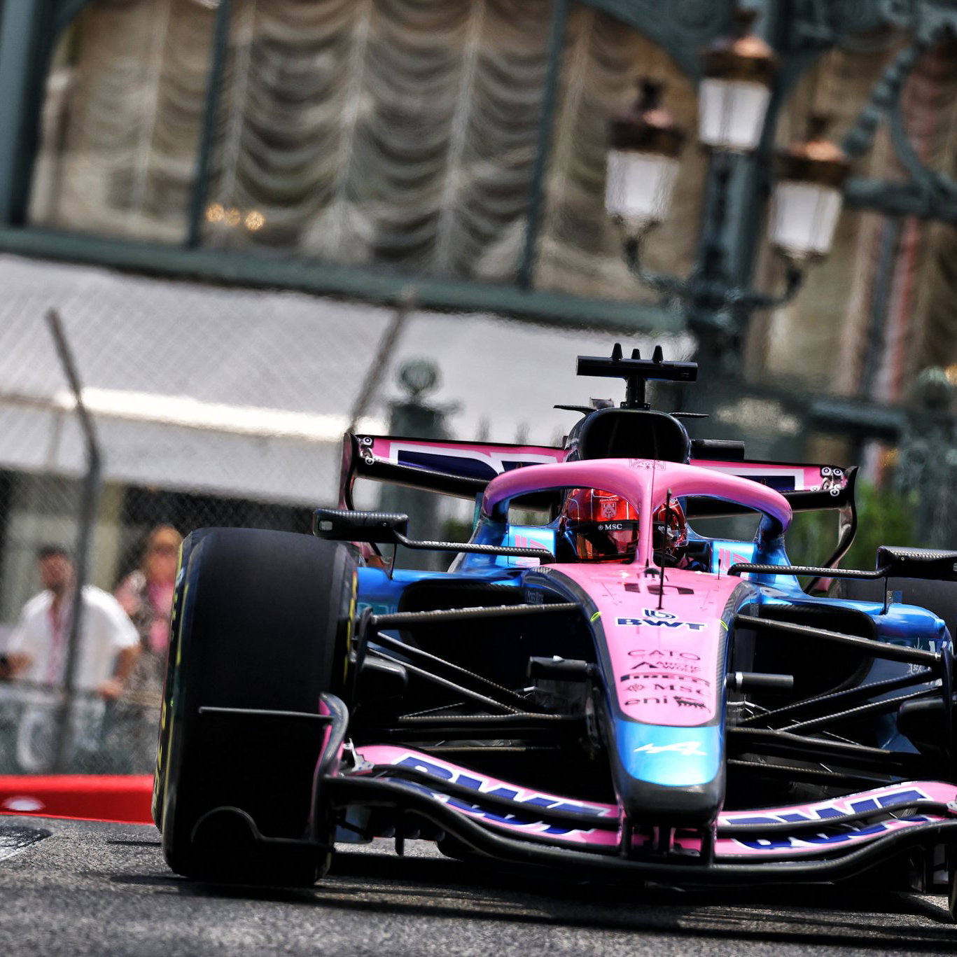 Mercedes pulled out of talks to buy a minority shareholding in the Alpine team