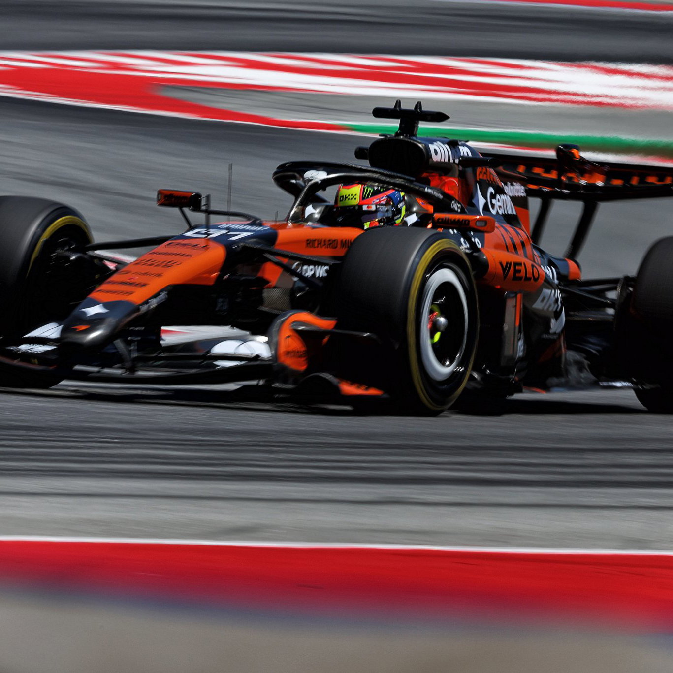 McLaren is bringing an "experimental rear wing" to Austria 