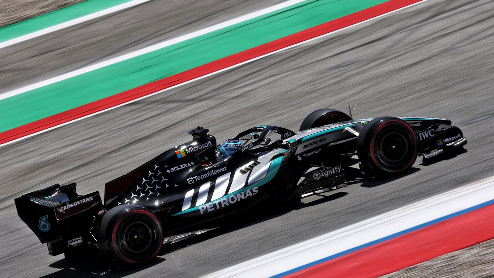 Russell started the weekend by setting the pace in FP1