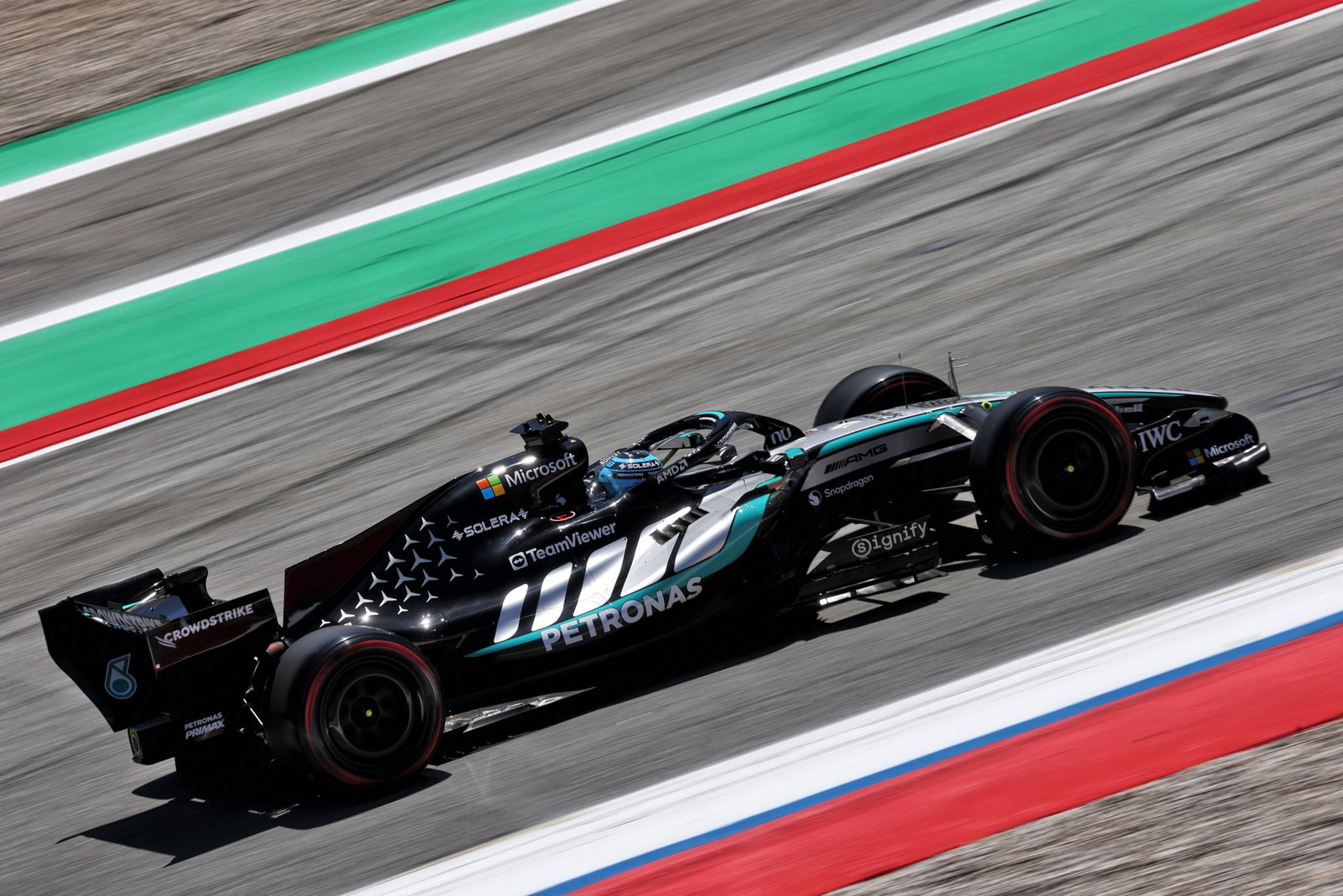 Russell started the weekend by setting the pace in FP1