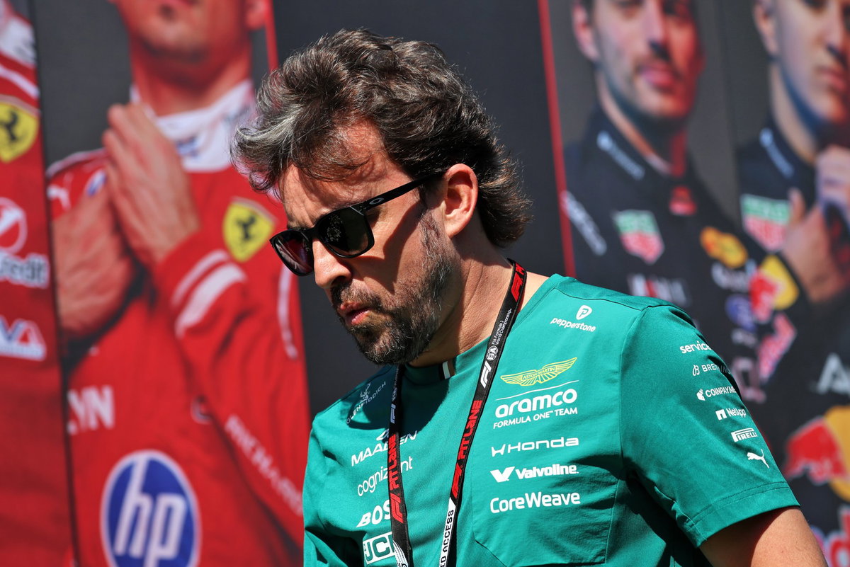 Aston Martin address potential Fernando Alonso Alpine switch rumours
