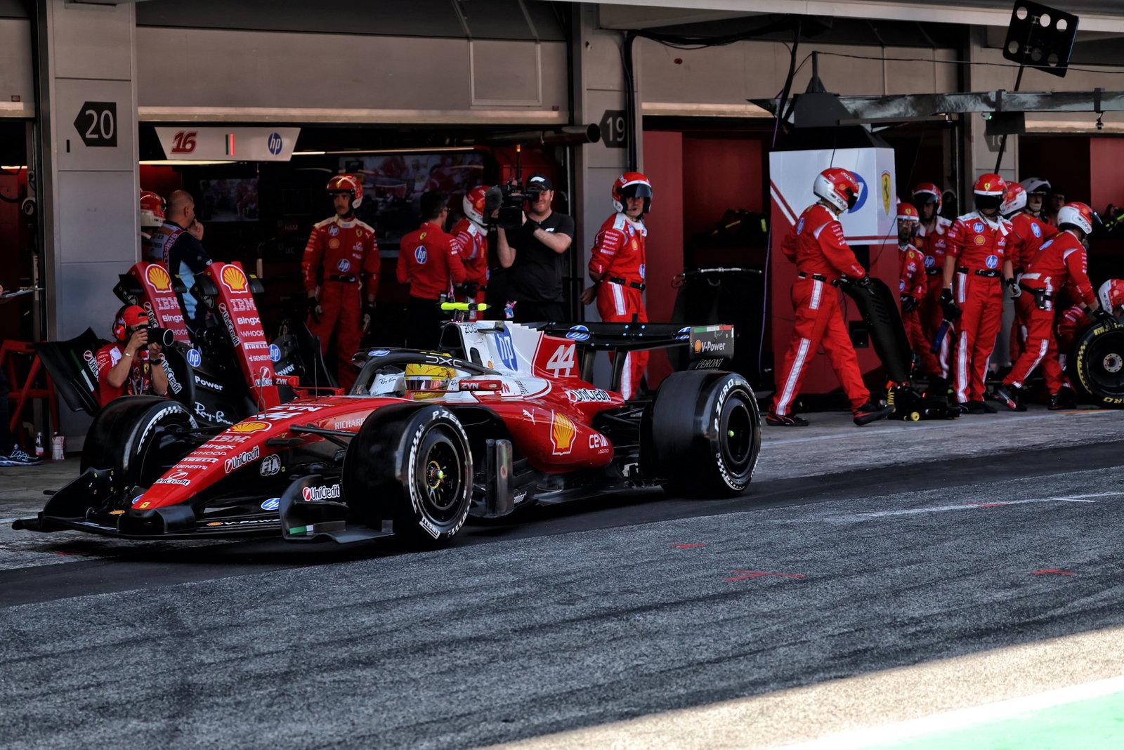 Hamilton gained from a cheap pit stop