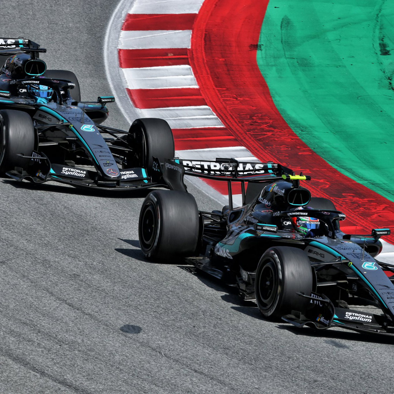 Antonelli passes Russell in Barcelona