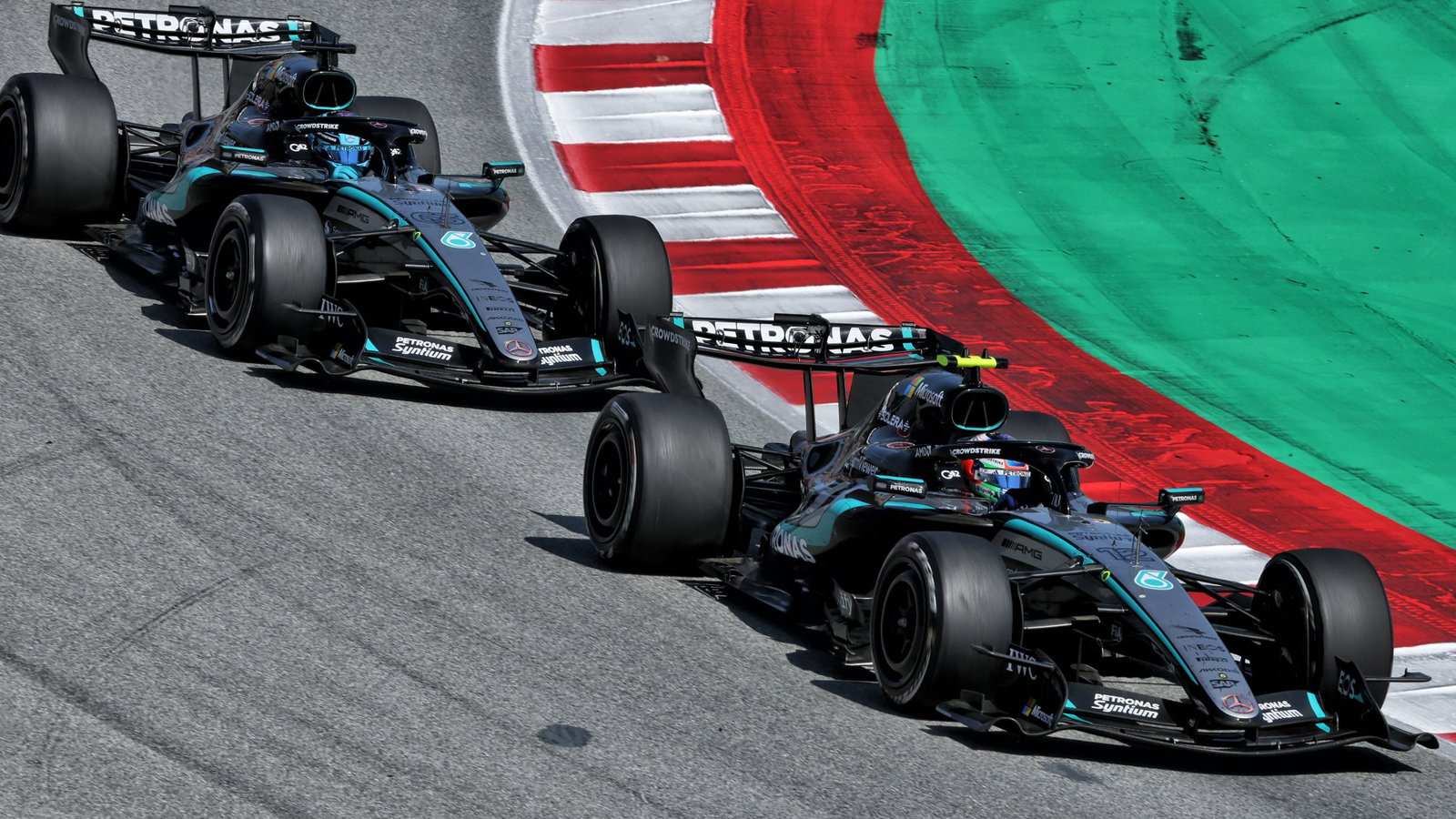 Antonelli passes Russell in Barcelona