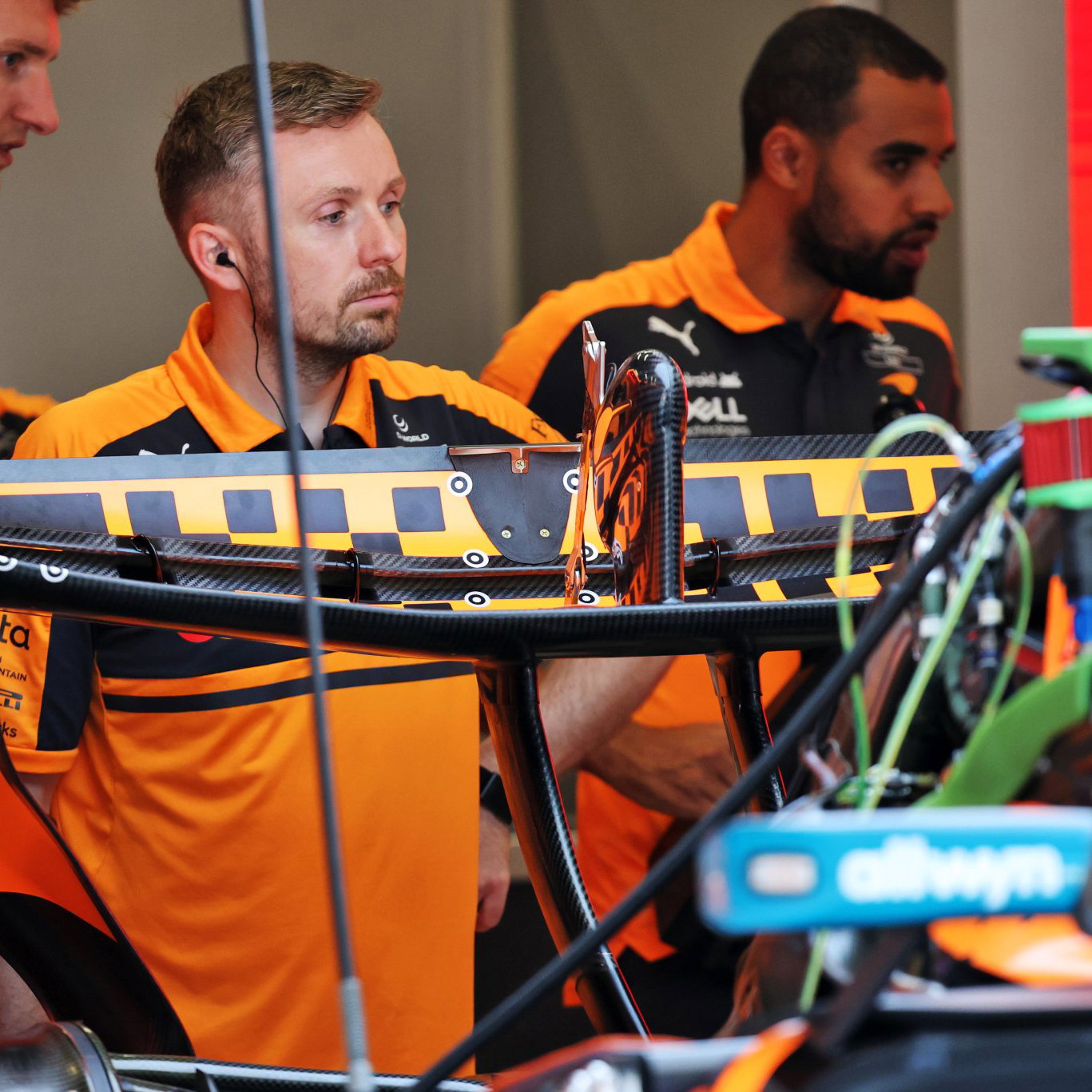McLaren's "experimental rear wing" 