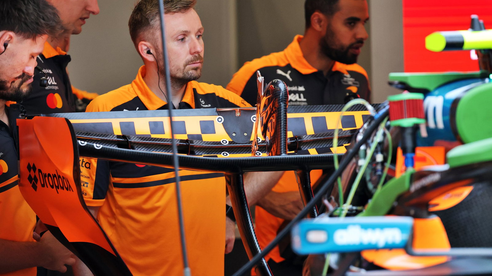 McLaren's "experimental rear wing" 