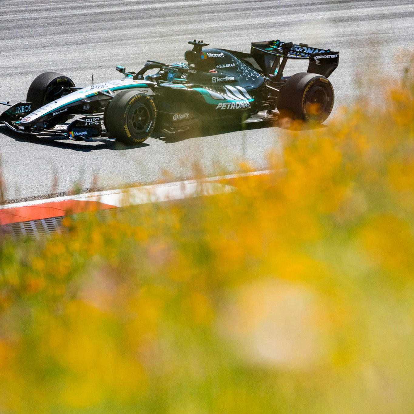 Russell set the pace in final practice 
