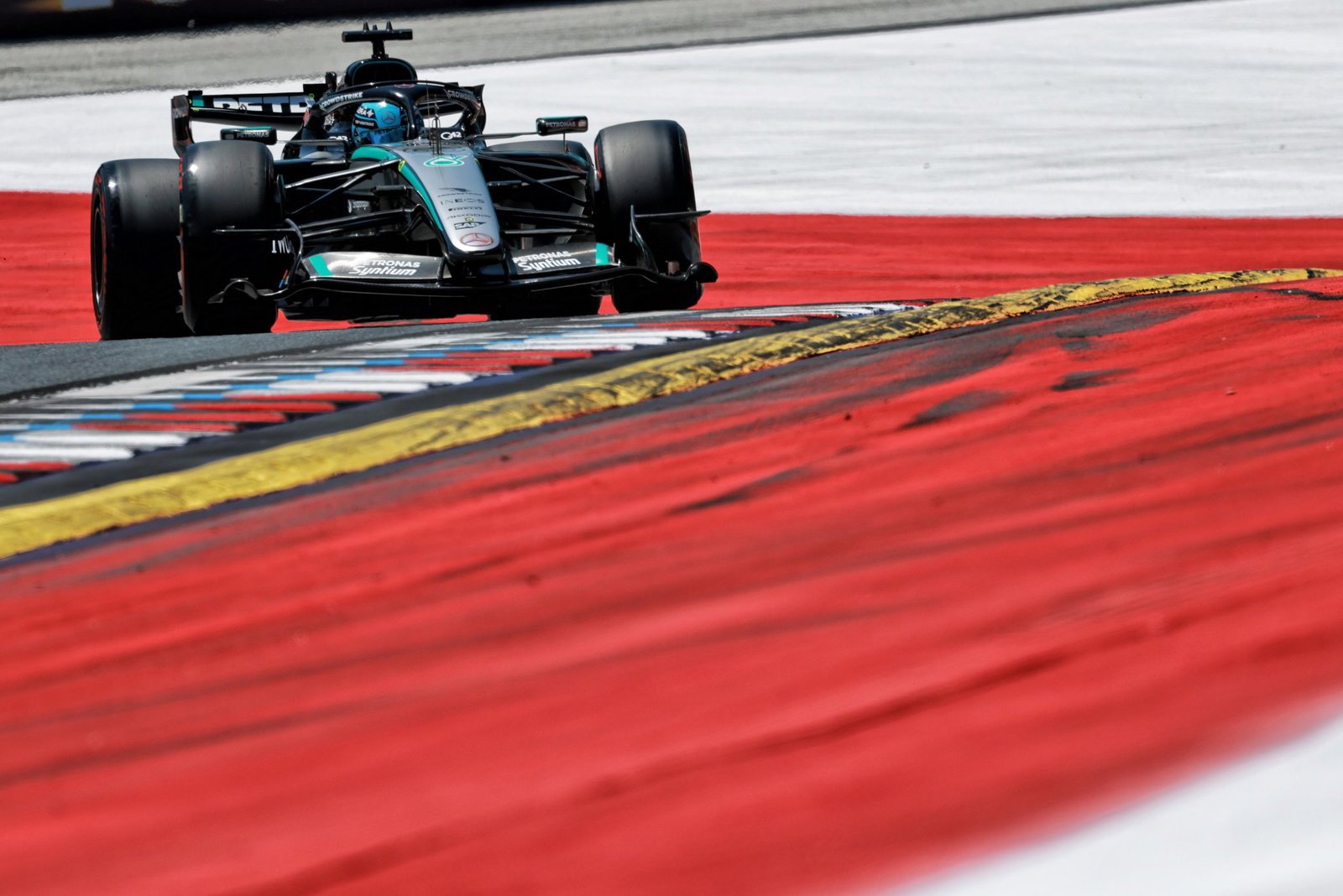 Russell secured a dramatic last-ditch pole in Austria 