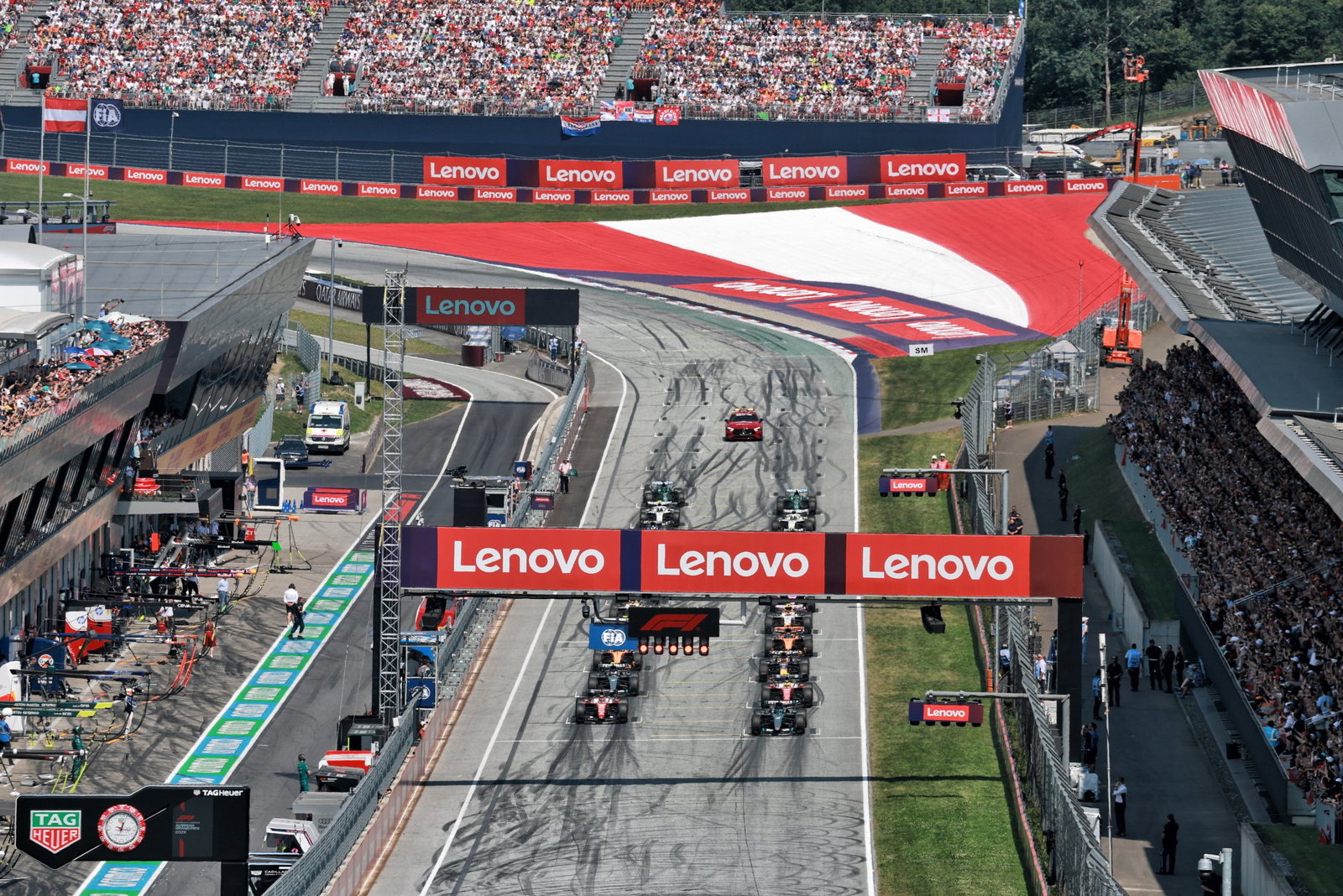 The F1 field lines up to take the start of the Austrian Grand Prix 