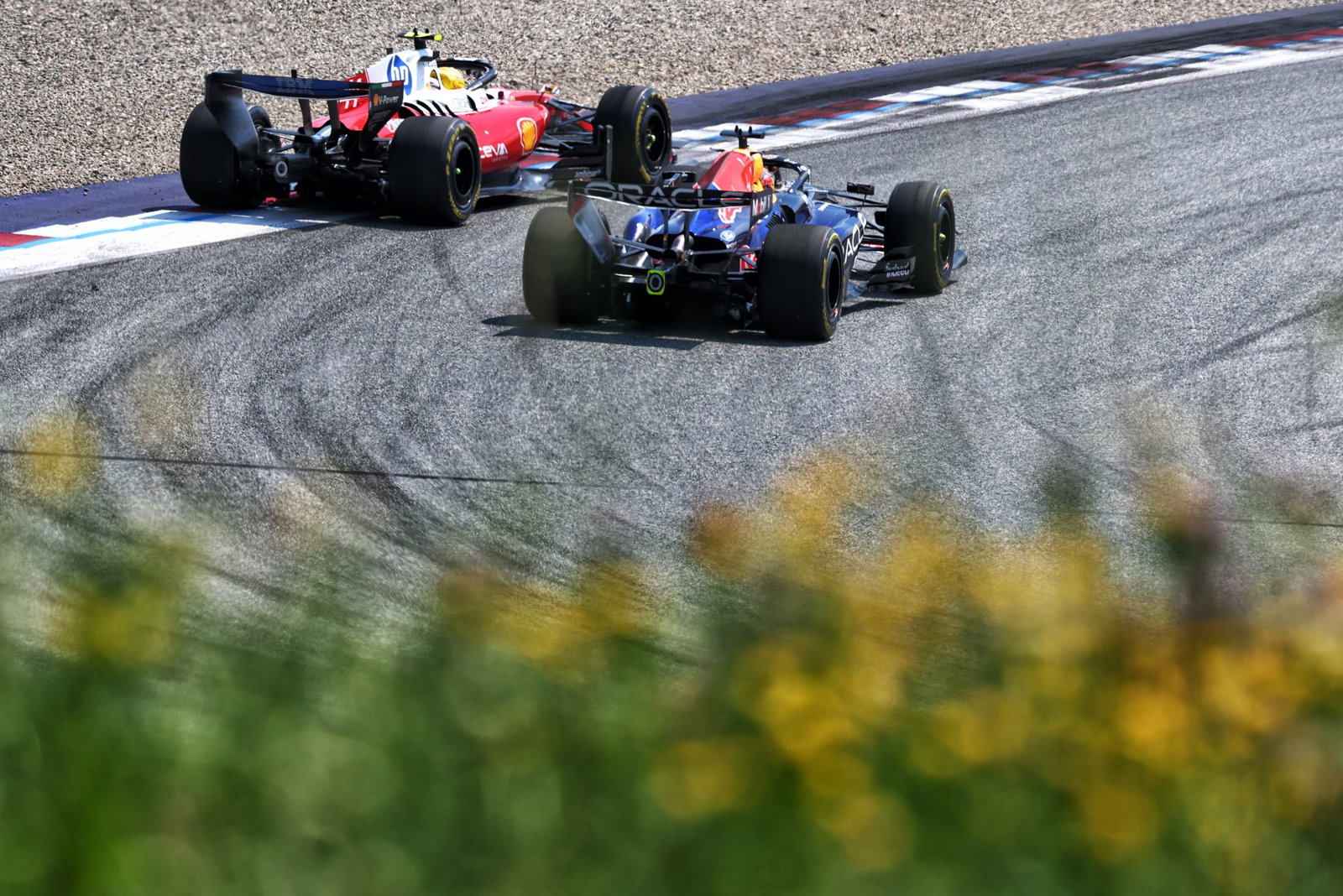 Hamilton and Verstappen got close on several occasions 
