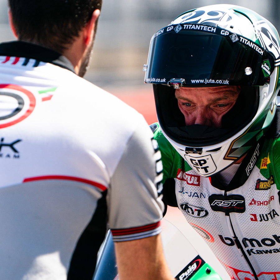 Alex Lowes, 2026 UK WorldSBK, grid. Credit: Tony Goldsmith.