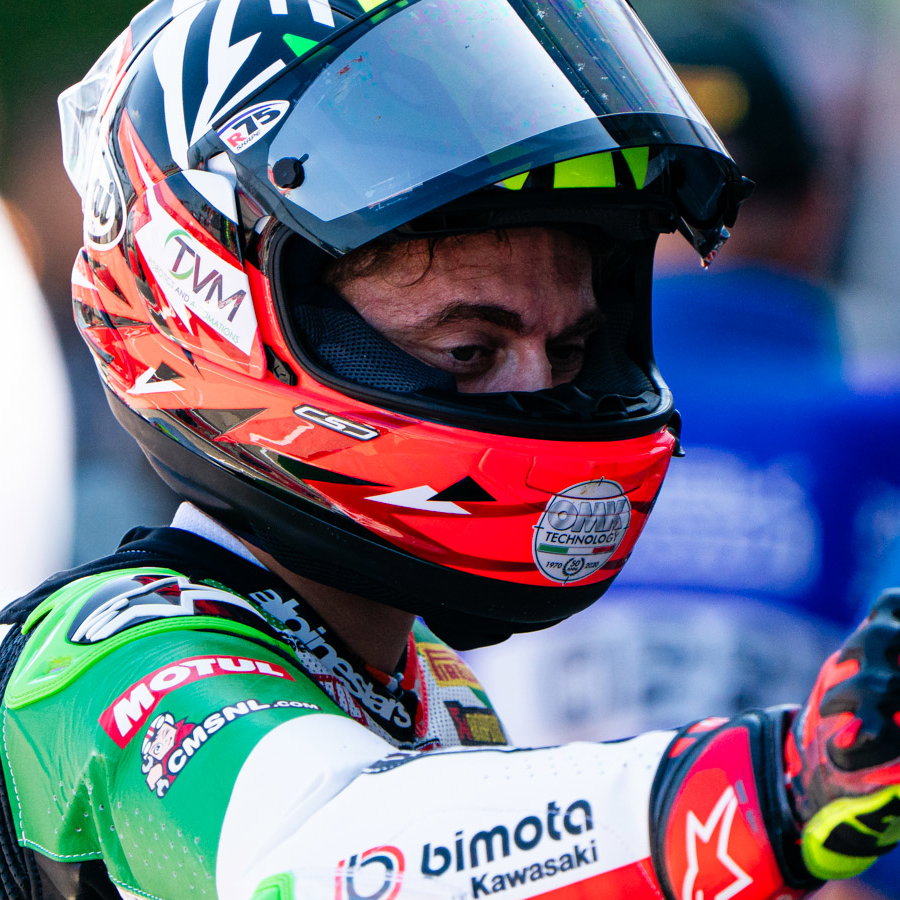 Axel Bassani, 2026 UK WorldSBK, entering pit box. Credit: Tony Goldsmith.