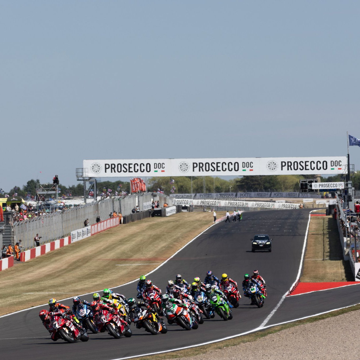 Race start, 2026 UK WorldSBK. Credit: Gold and Goose.