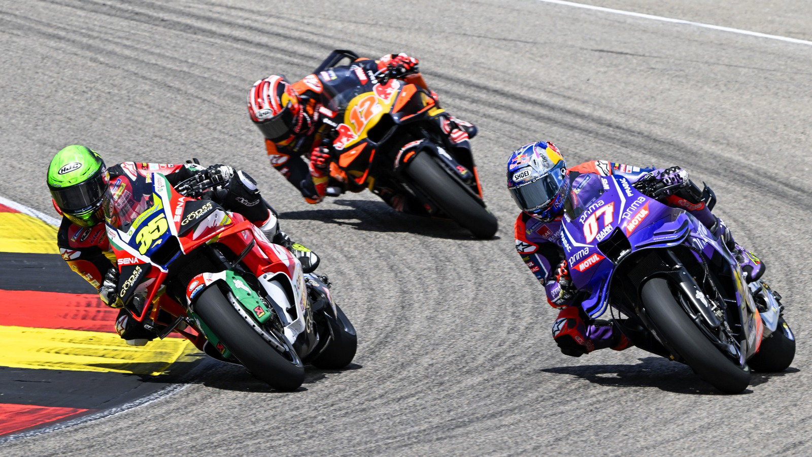 Cal Crutchlow, Toprak Razgatlioglu, Maverick Vinales, 2026 Sachsenring MotoGP.