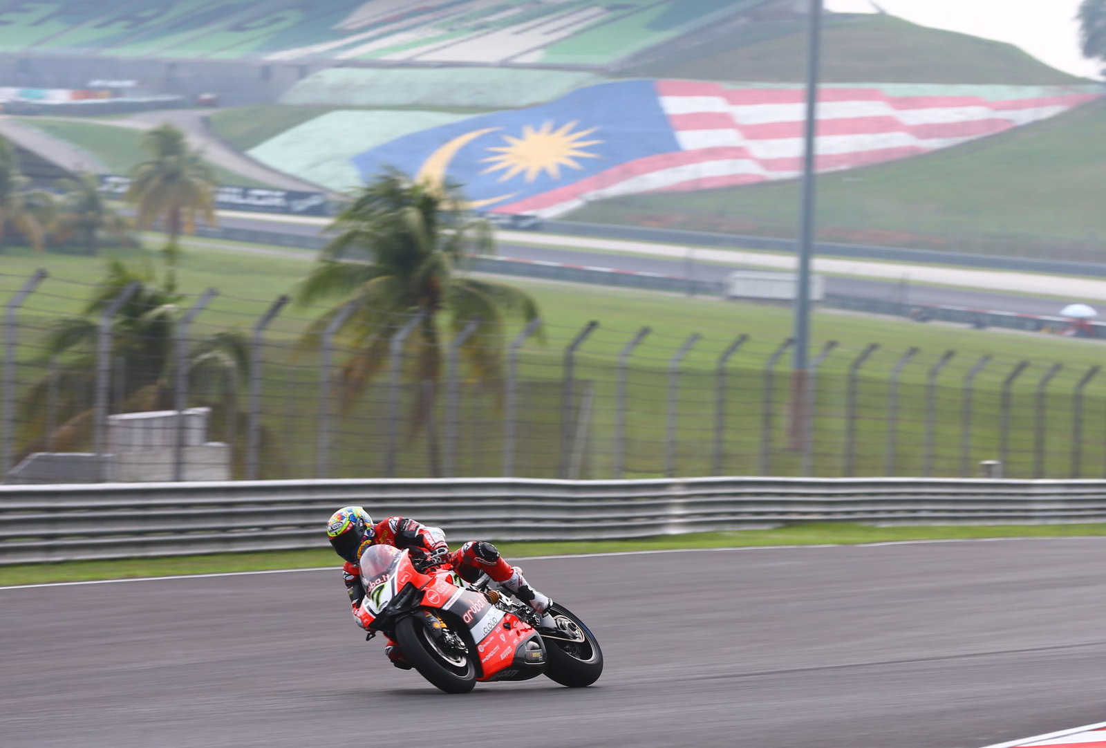 Chaz Davies, 2016 Malaysian WorldSBK. Credit: Gold and Goose.