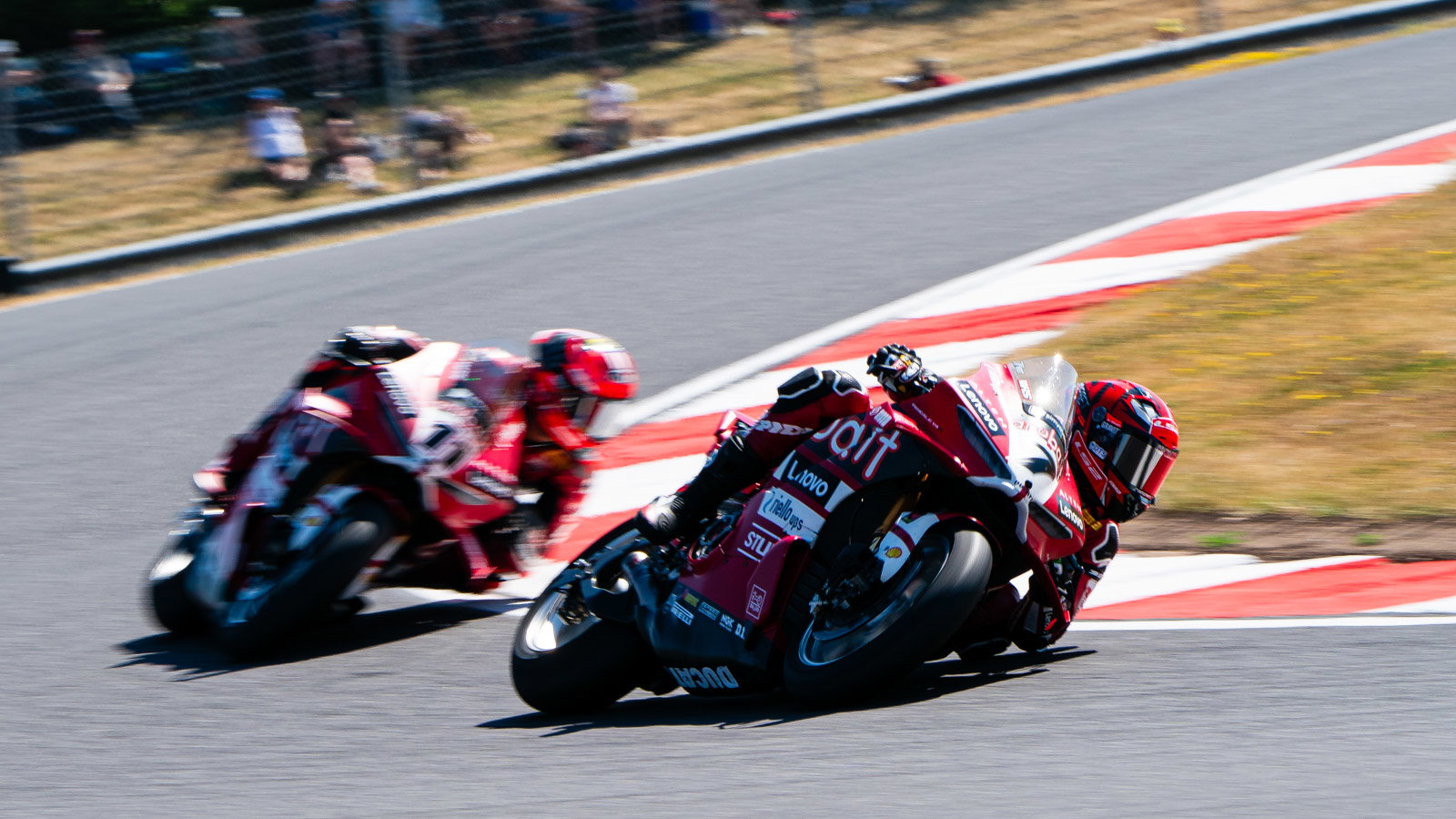 Iker Lecuona leads Nicolo Bulega, 2026 UK WorldSBK Race 1. Credit: Tony Goldsmith.