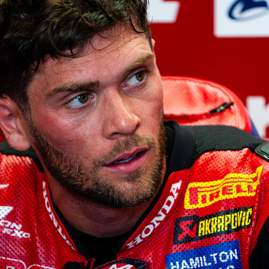 Jake Dixon, 2026 UK WorldSBK, pit box. Credit: Tony Goldsmith.