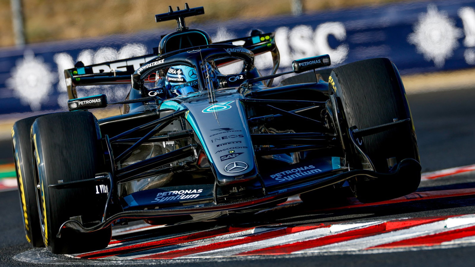 Russell suffered another blow to his F1 title hopes in Hungary 