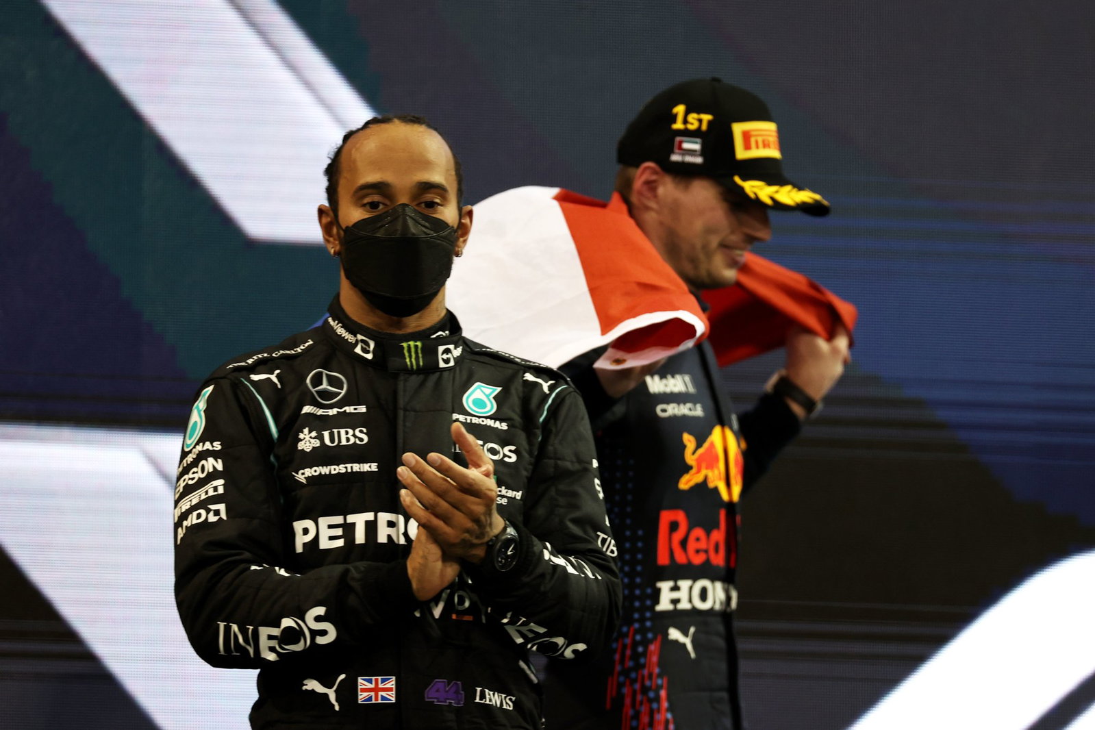 Verstappen wins, depriving Hamilton of the title