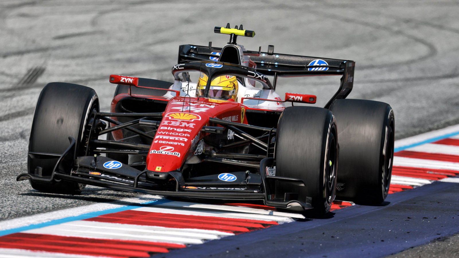 Hamilton has shed light on Ferrari's top speed deficit