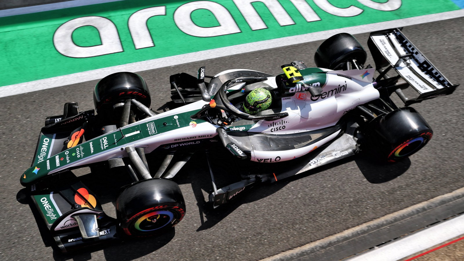 It's been a difficult 2026 season for McLaren 