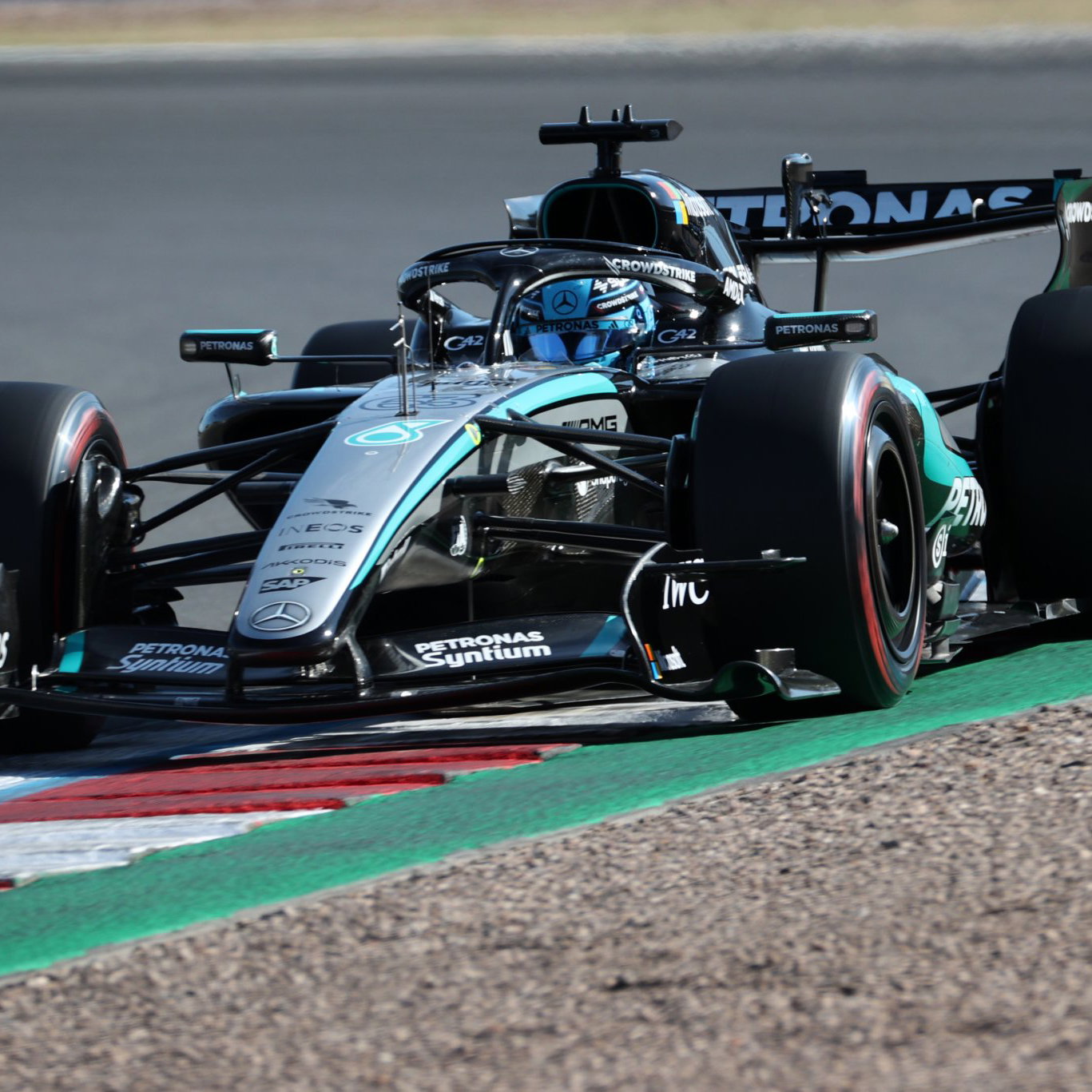 Russell had a straightline speed issue with his Mercedes