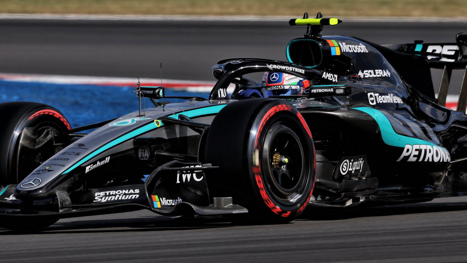Antonelli on his way to securing pole at Silverstone