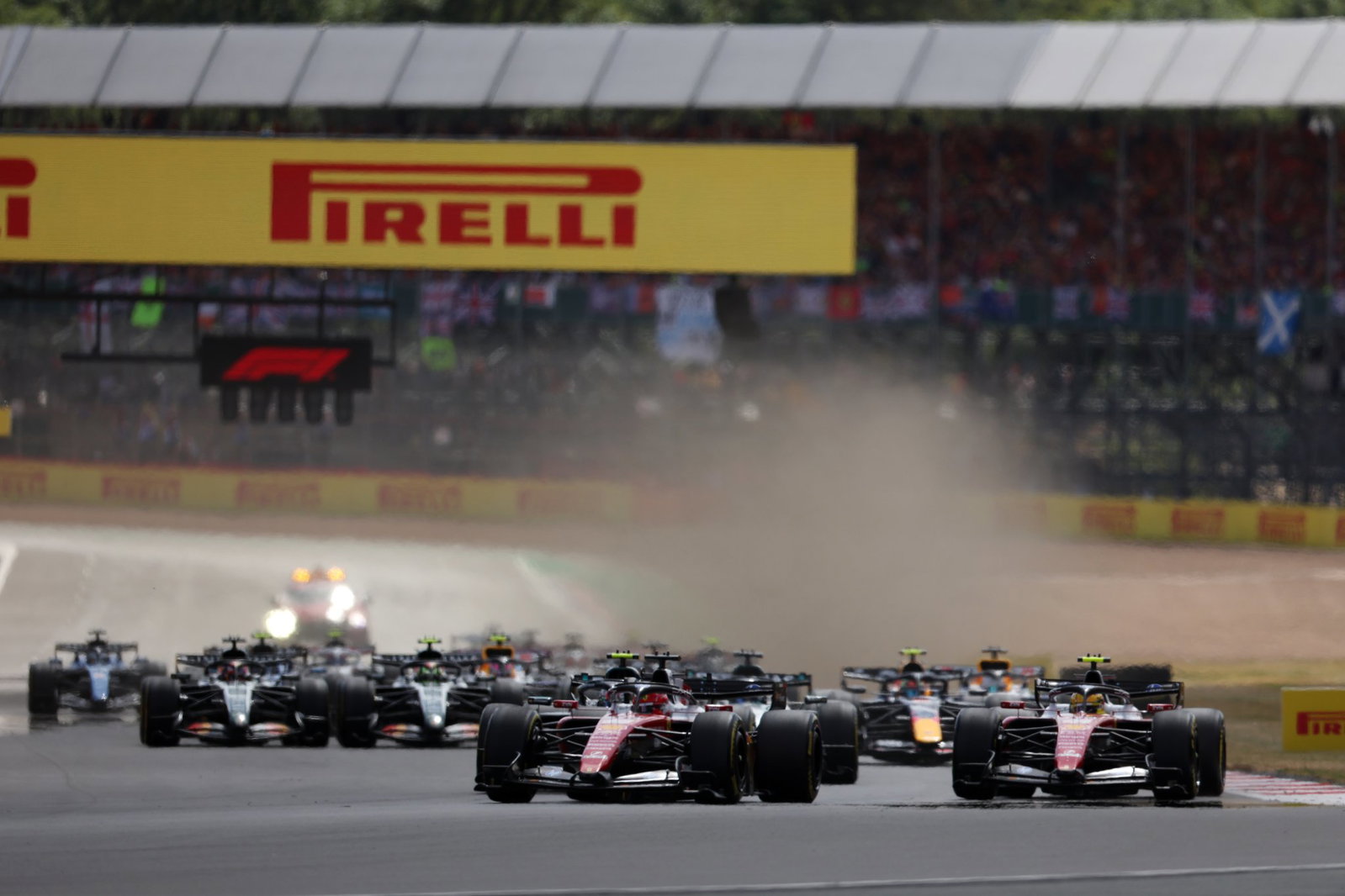 Leclerc took the lead with a brilliant start