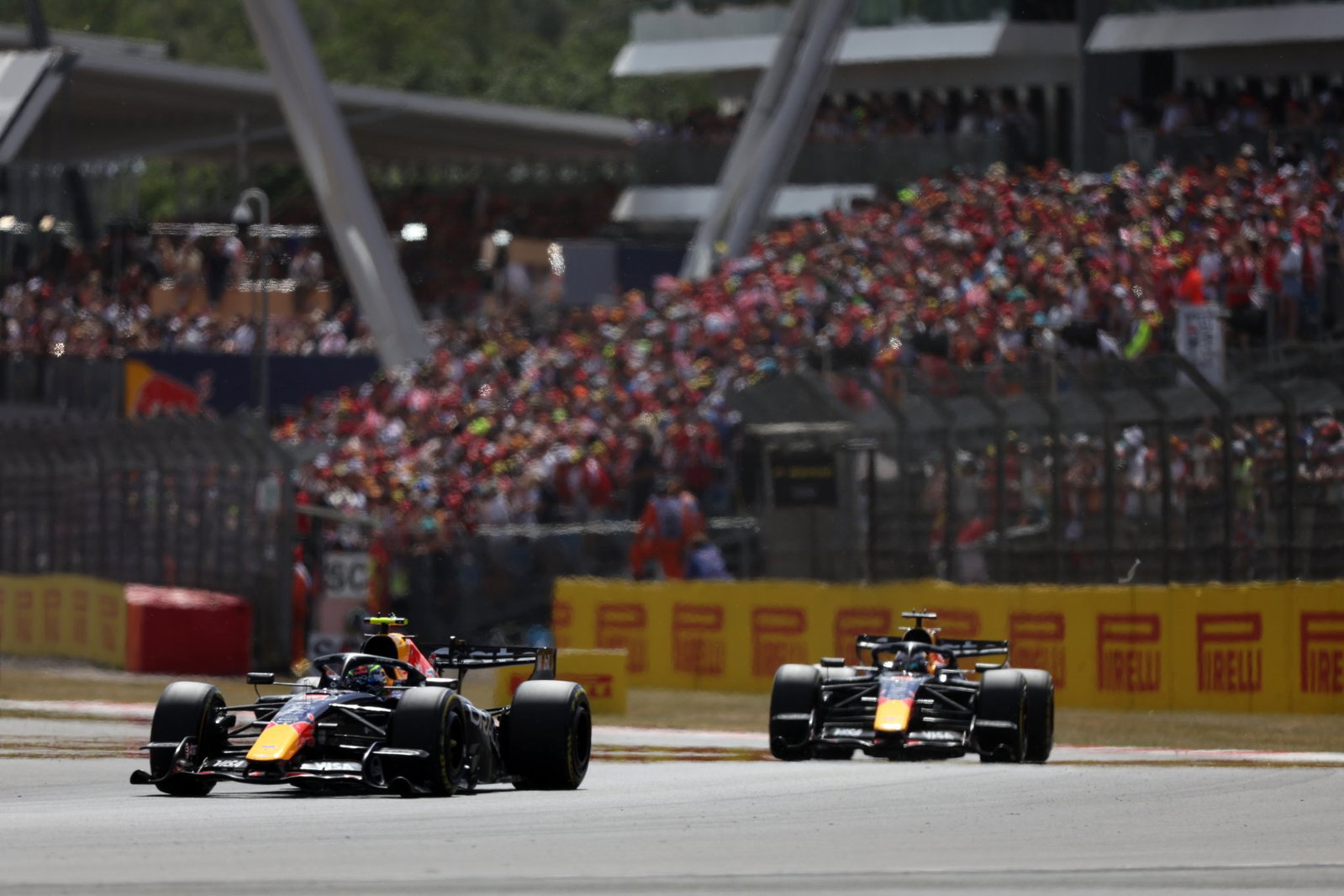 Hadjar leads Verstappen