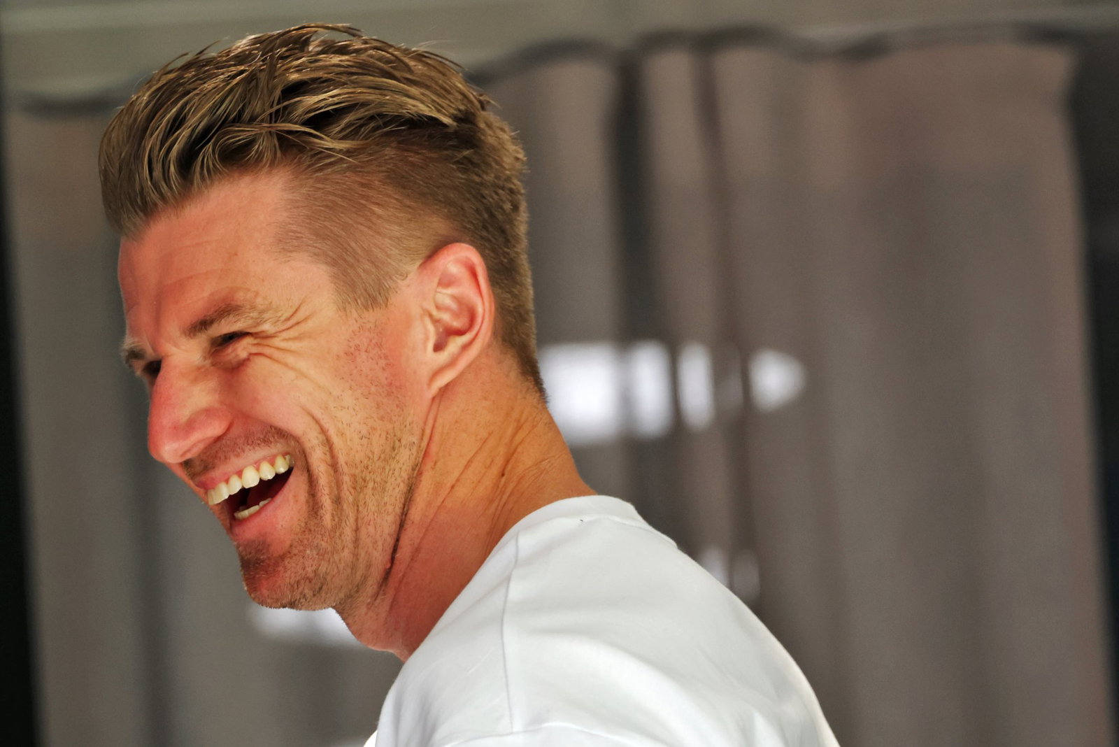 Hulkenberg jokingly offered a reserve drive to Sainz