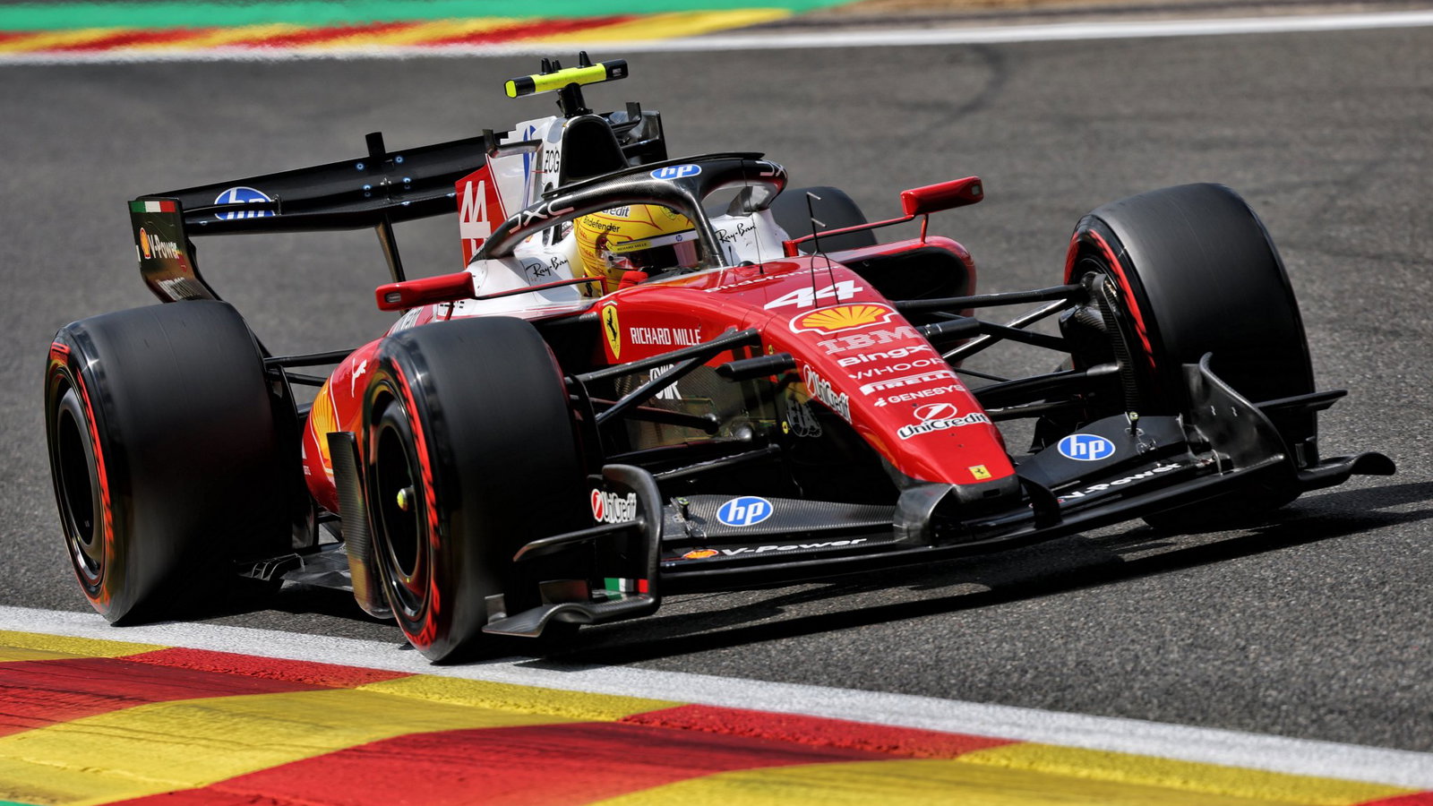 Hamilton is relying on an old school approach after ditching Ferrari's simulator
