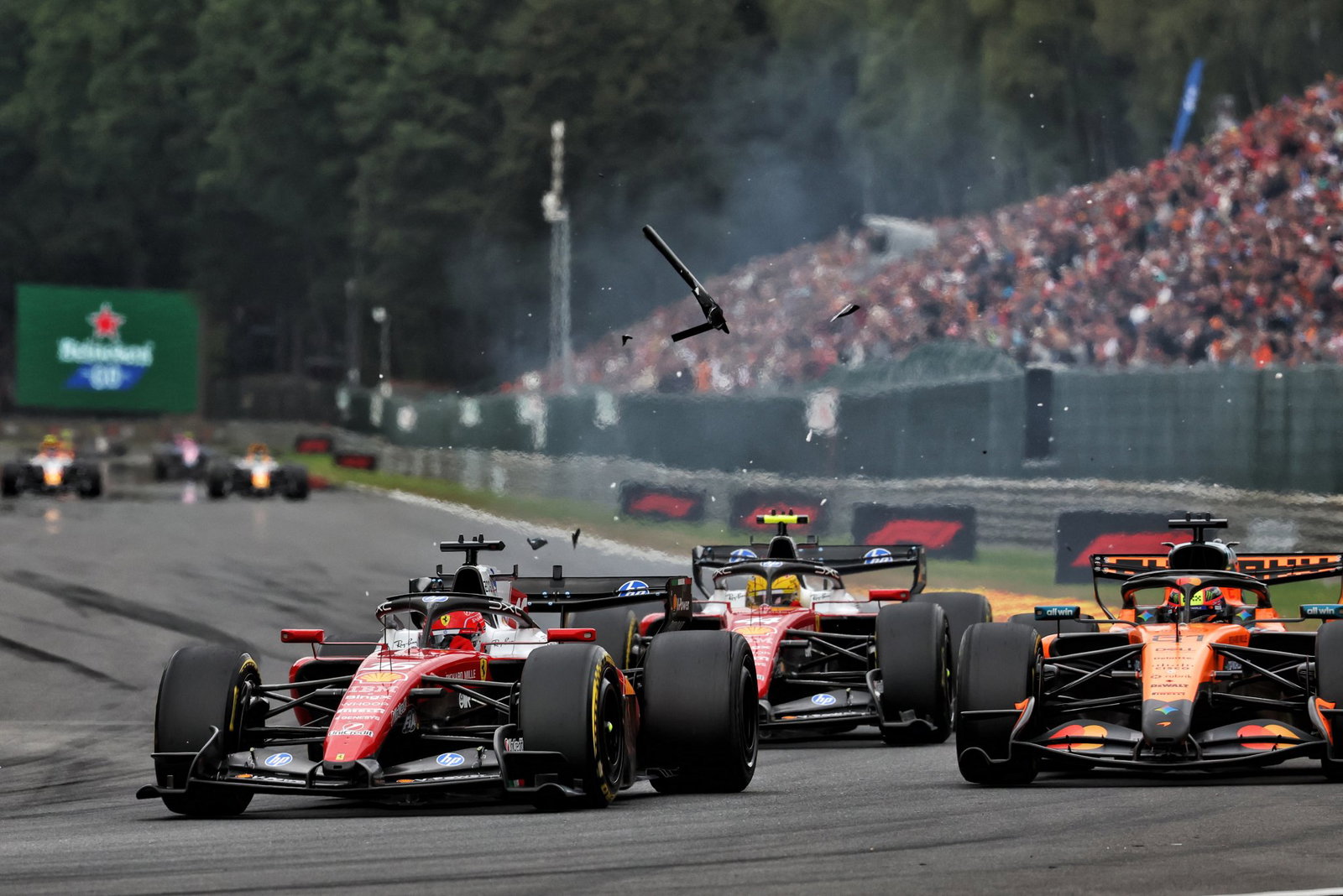 Leclerc and Piastri clash at Spa